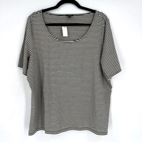 Talbots Tops - NWT Talbots Short Sleeve Shirt Knit Stretch Black/White Size 2X Petite Scoop Nec